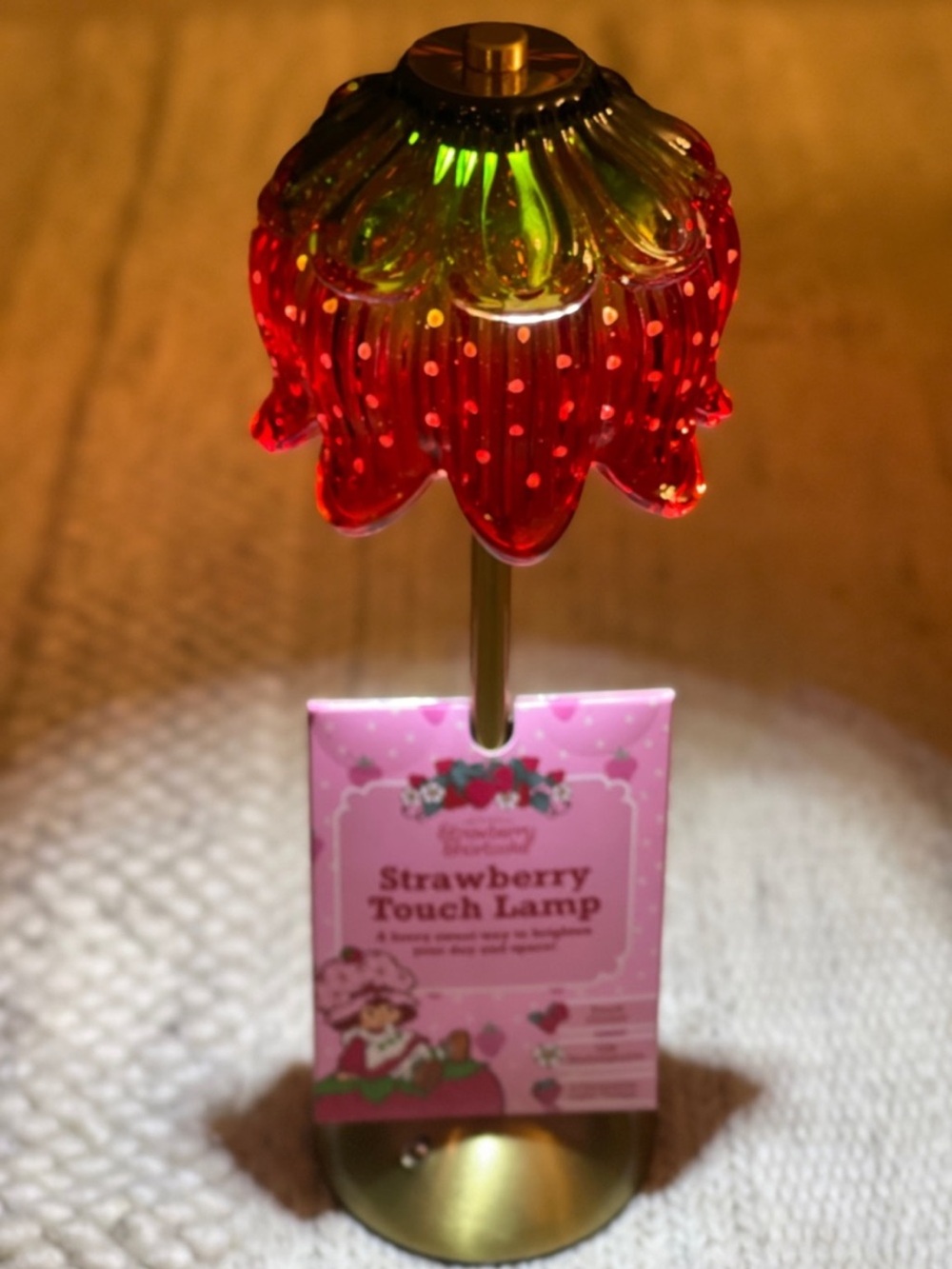 NWT Strawberry Shortcake Nostalgic Strawberry Touch Lamp USB 3 Settings